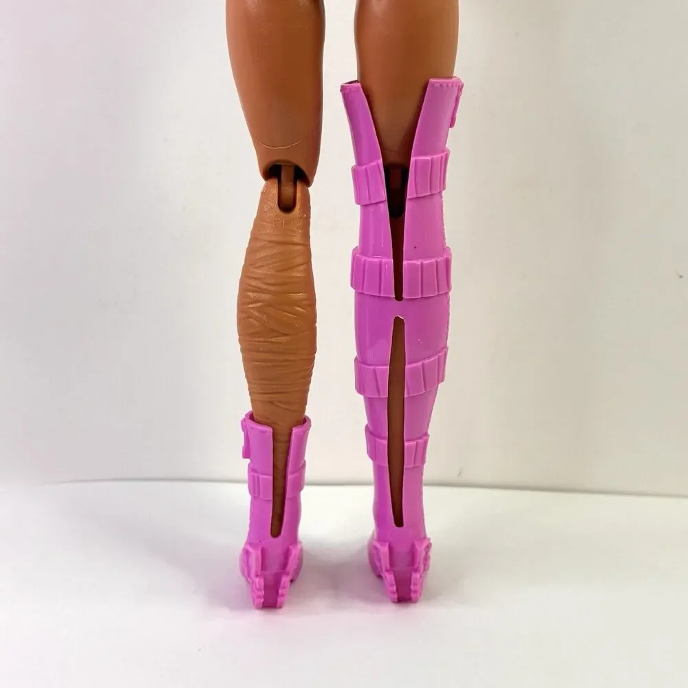 Monster High Doll G3 Frankie Stein Coffee Break TALL Pink Boots